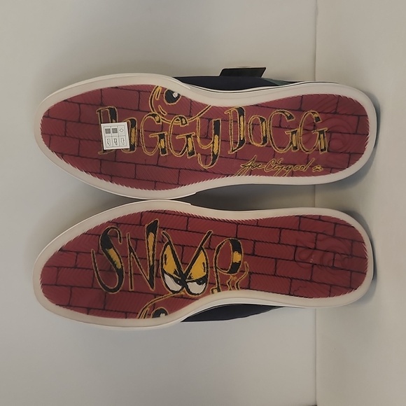 Skechers Snoop Dog Men's Dark Blue And White Sneakers with Green Accents - Picture 8 of 11